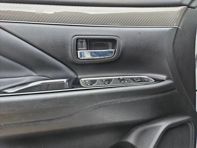 Used 2022 Mitsubishi Outlander SEL AWD/4WD image 24