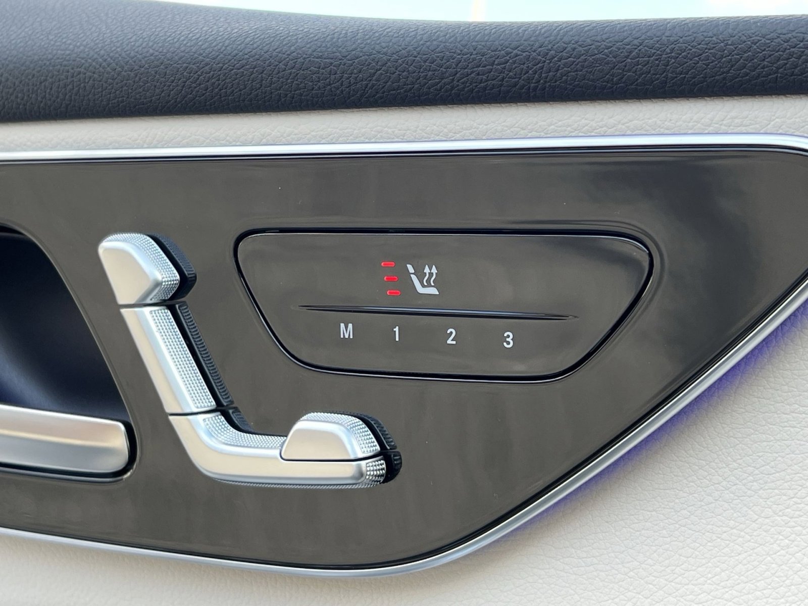 New 2026 Mercedes-Benz GLC 300 GLC 300 image 33