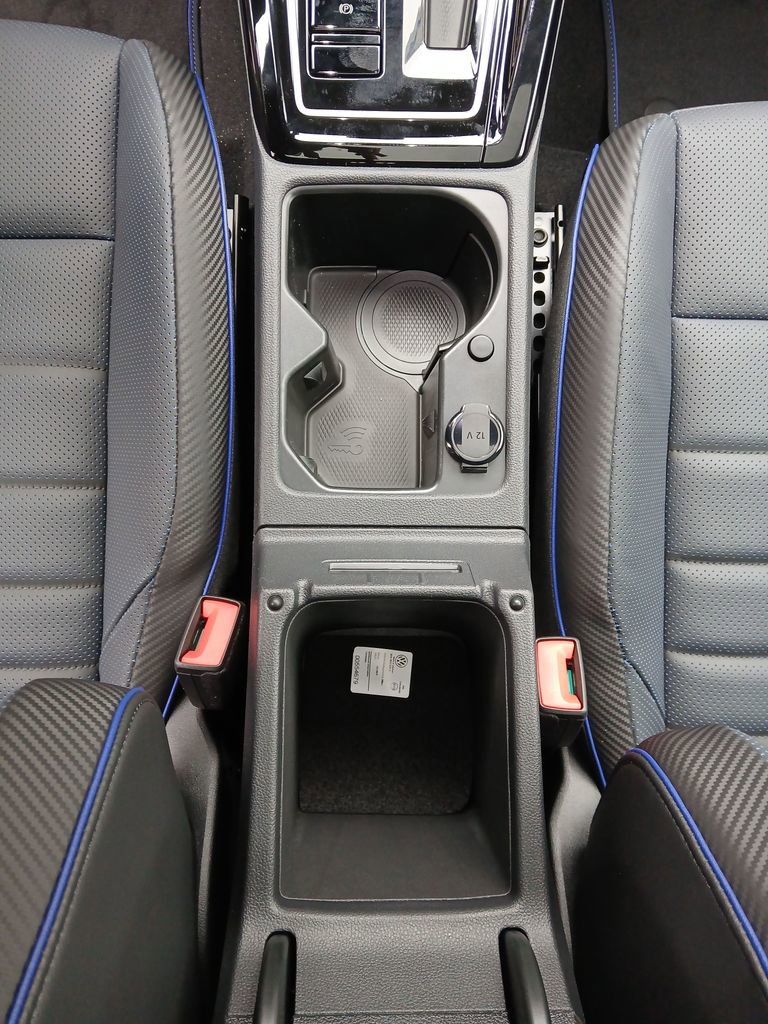 New 2026 Volkswagen Golf 2.0T image 26