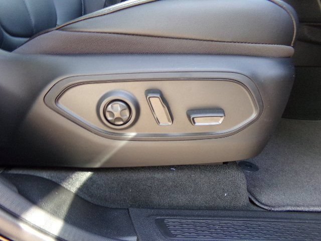 Used 2024 Jeep Grand Cherokee Limited 4xe AWD/4WD image 31