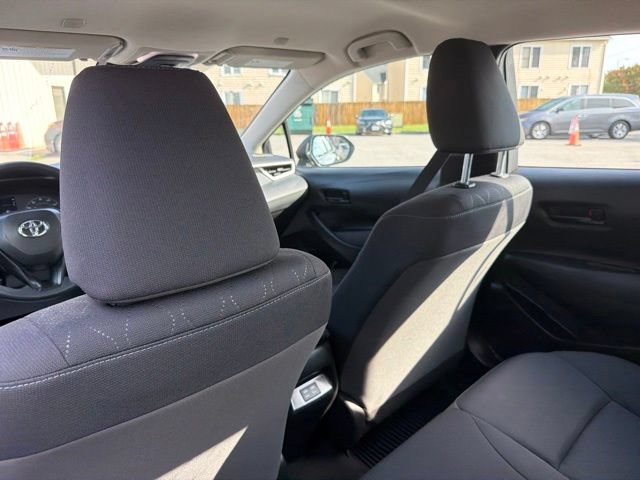 Used 2023 Toyota Corolla LE FWD image 31