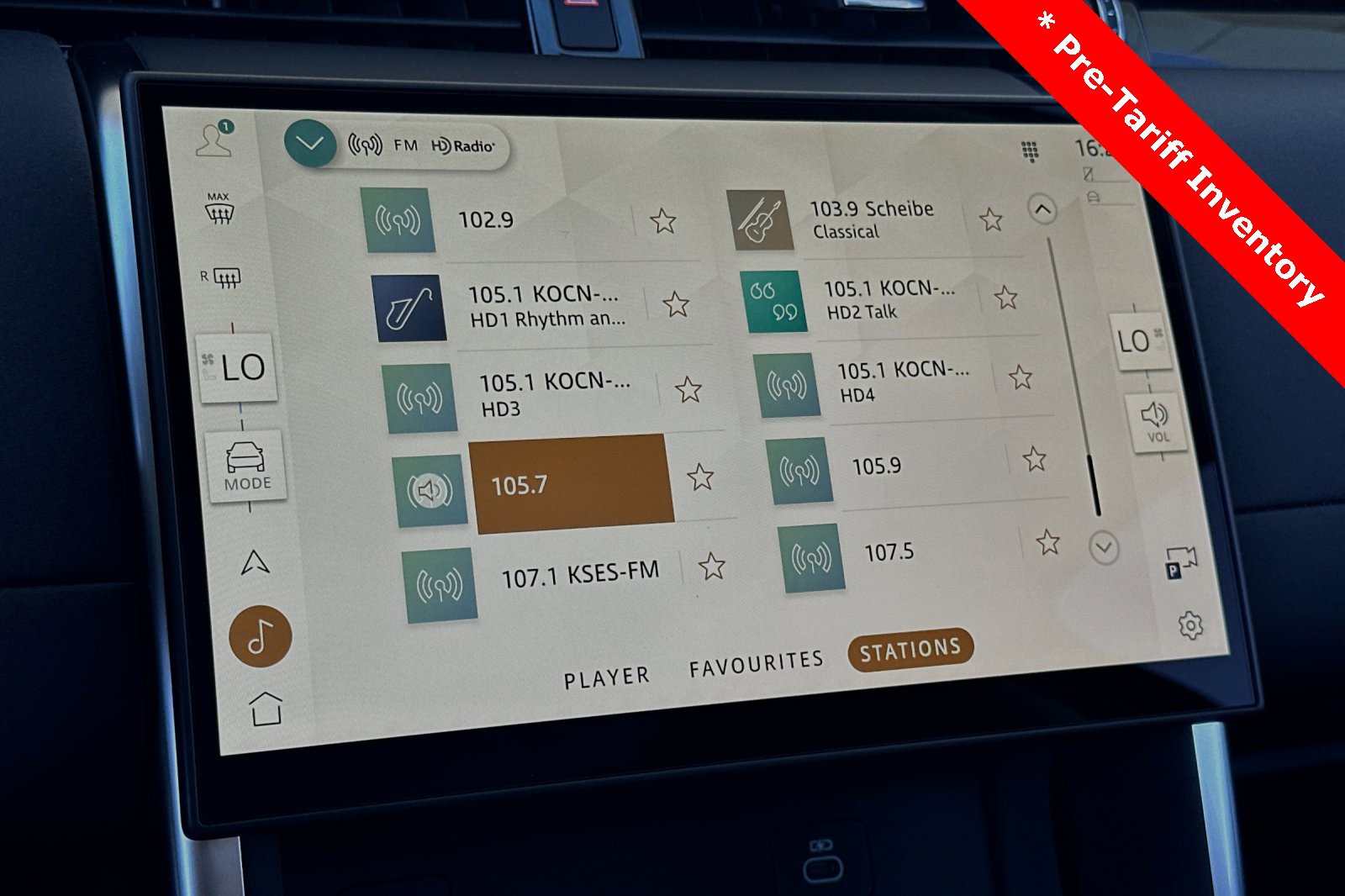 Used 2024 Land Rover Discovery Sport S image 16