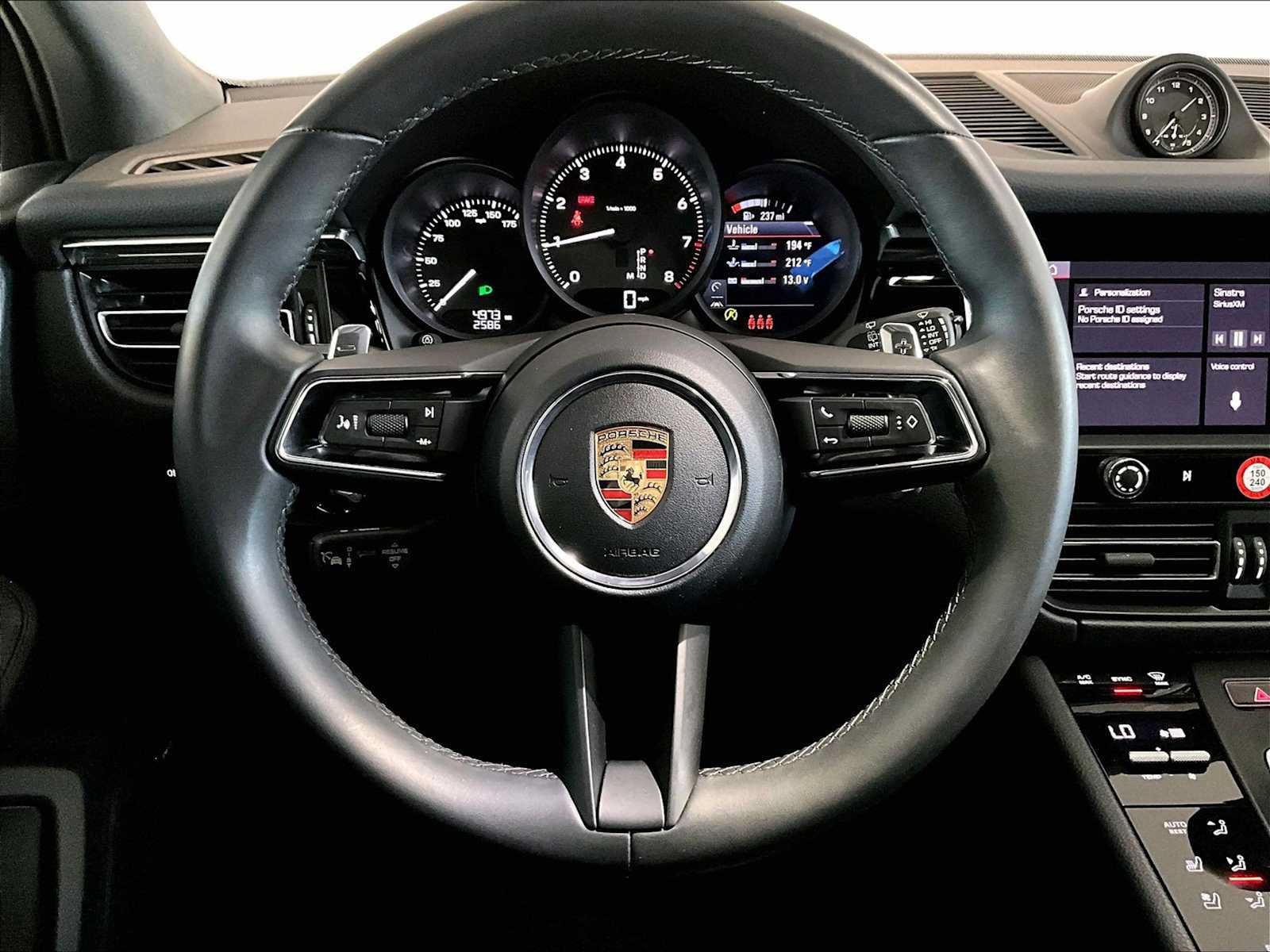 Used 2026 Porsche Macan AWD/4WD image 18