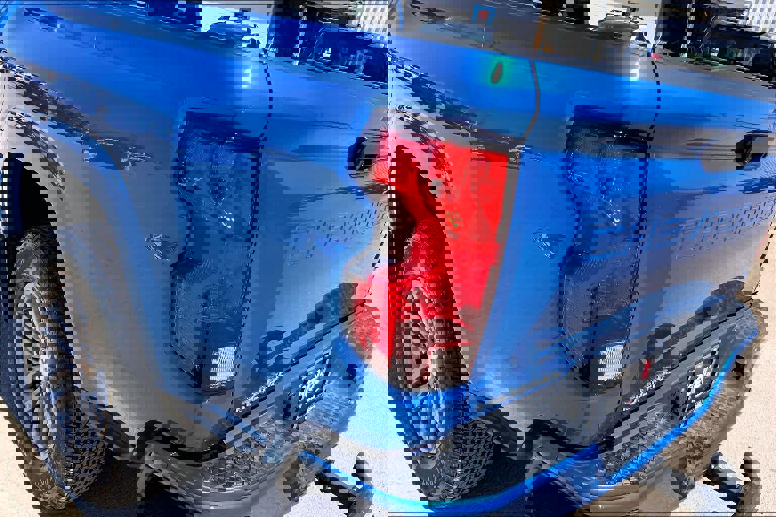 Used 2024 Chevrolet Colorado LT w/ LT Convenience Package II image 28