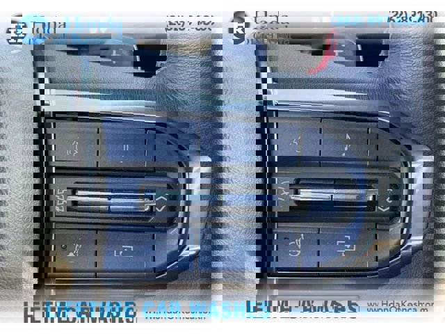 Used 2025 GMC Yukon AT4 Ultimate w/ LPO, Floor Liner Package image 14