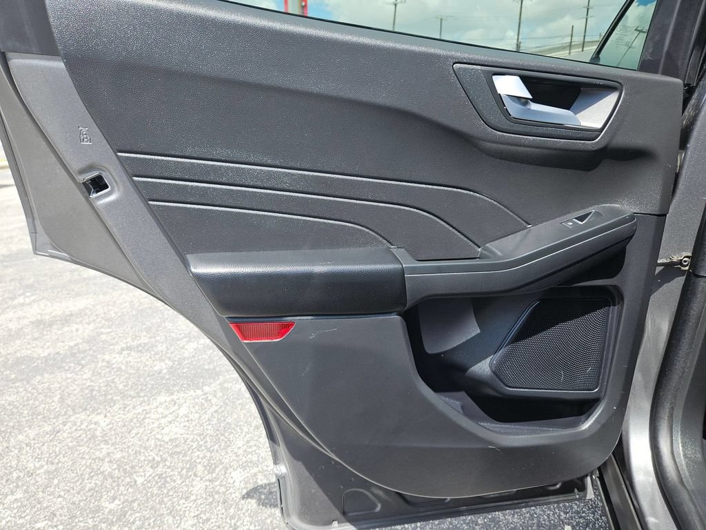 Used 2025 Ford Escape ST-Line AWD/4WD image 18