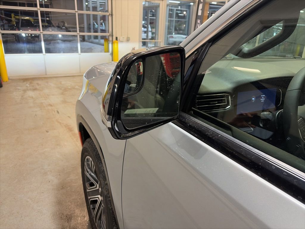 Used 2024 Jeep Wagoneer L 4WD w/ Premium Group I image 45