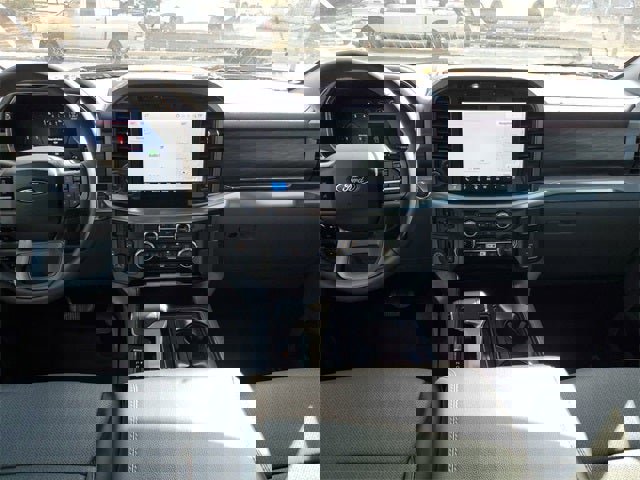 Used 2025 Ford F150 Lariat w/ Equipment Group 501A Mid image 52