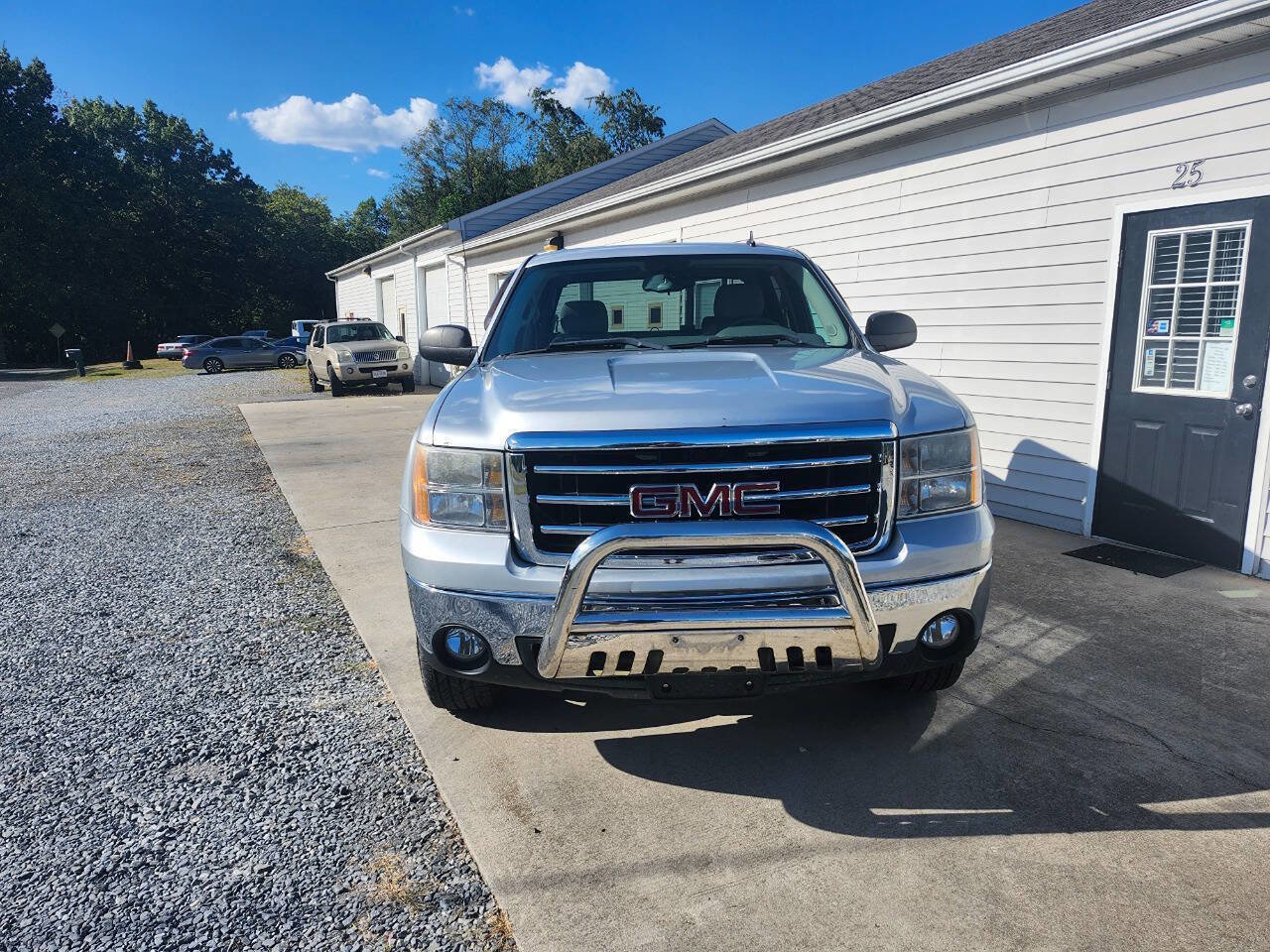 Used 2013 GMC Sierra 1500 SLE w/ Power Tech Package image 3