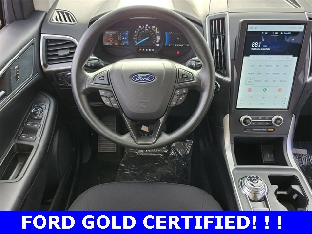 Used 2024 Ford Edge SE image 6