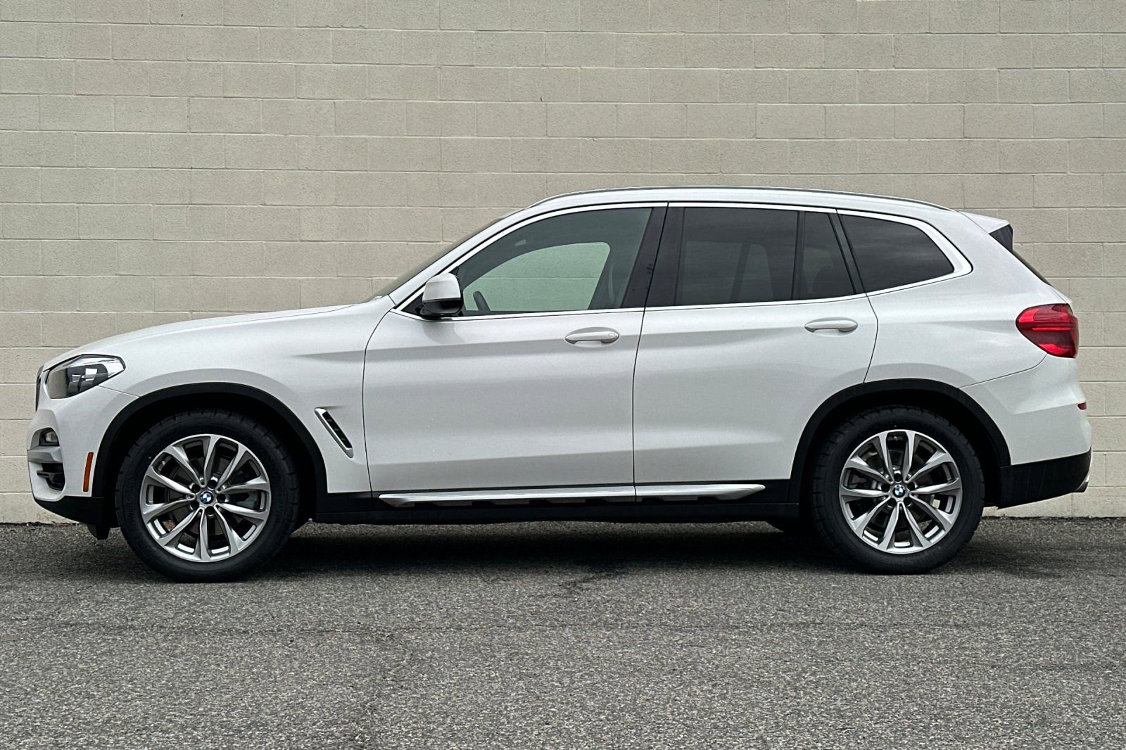 Used 2019 BMW X3 sDrive30i w/ Driving Assistance Package image 7