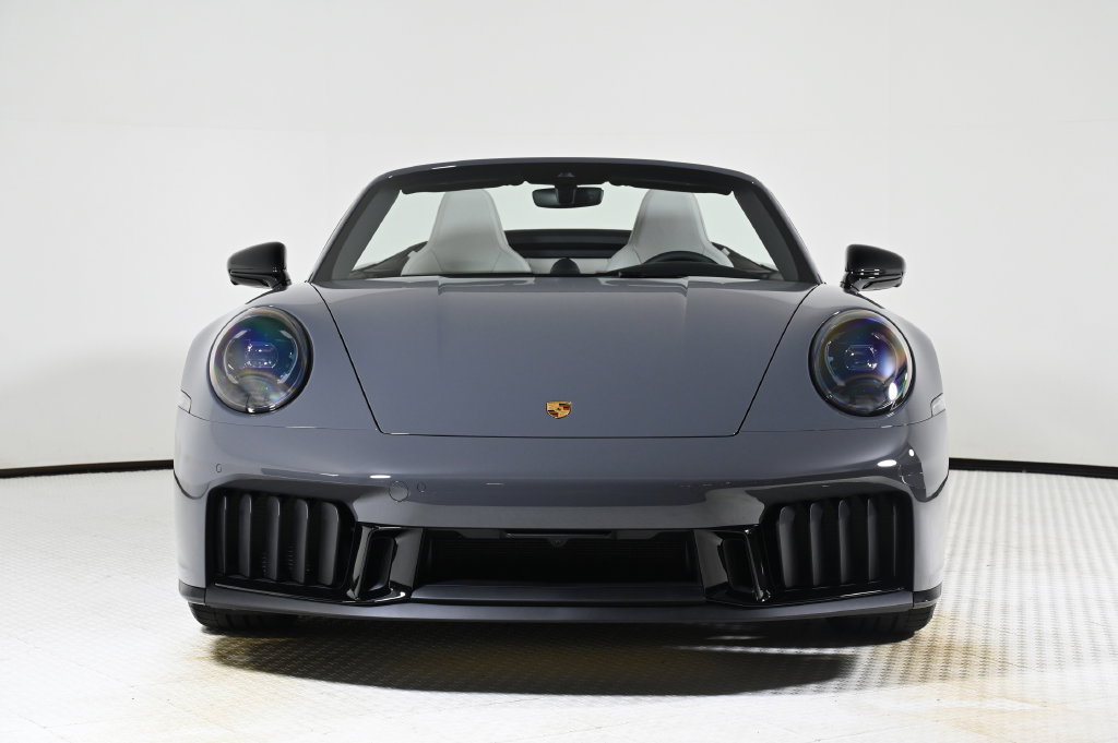 Used 2026 Porsche 911 Carrera GTS RWD image 10