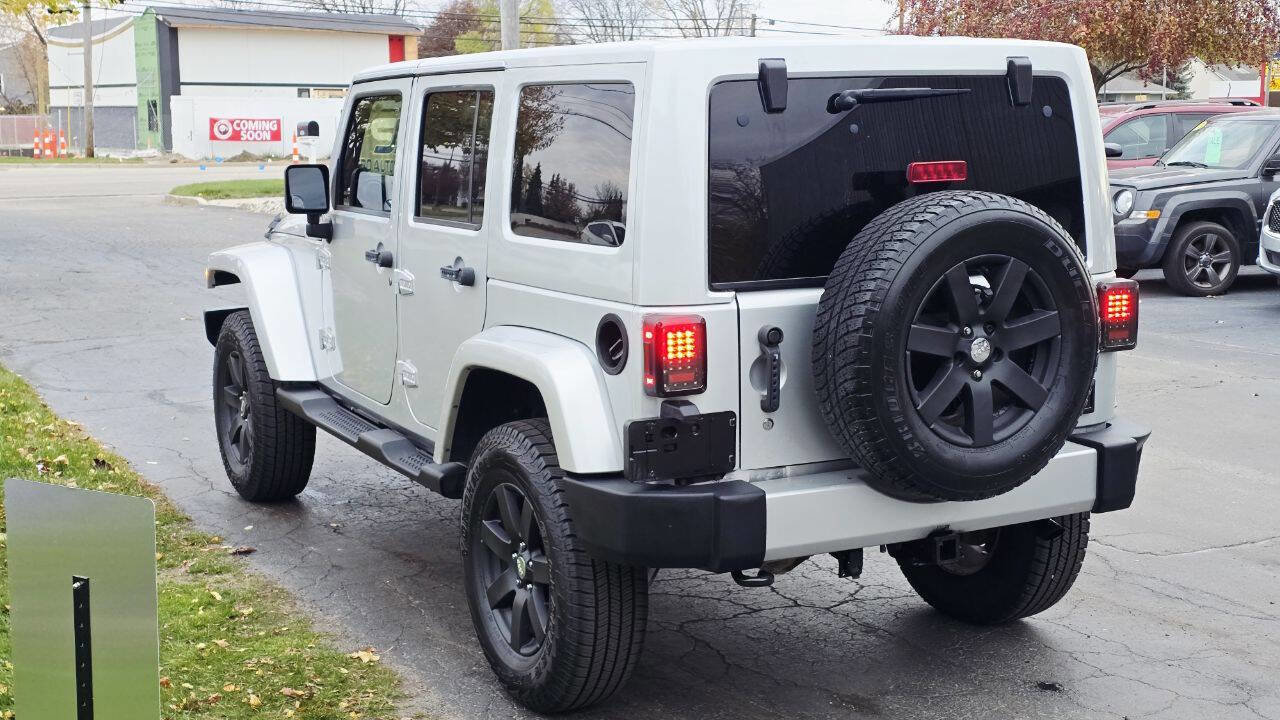 Used 2011 Jeep Wrangler Unlimited 70th Anniversary w/ Connectivity Group image 4