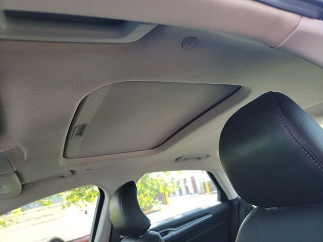 Used 2016 Ford Fusion Titanium FWD image 10