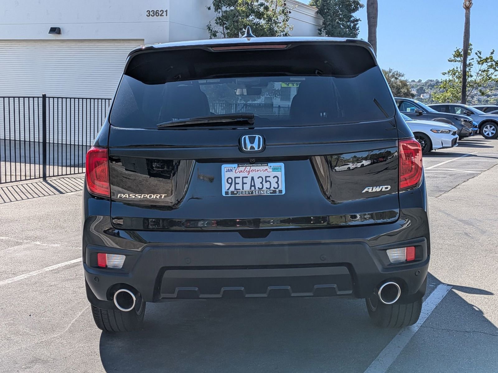 Used 2023 Honda Passport EX-L image 4