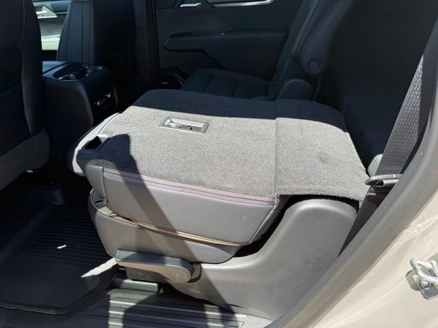 New 2026 GMC Acadia AT4 w/ Luxury Package AWD/4WD image 39