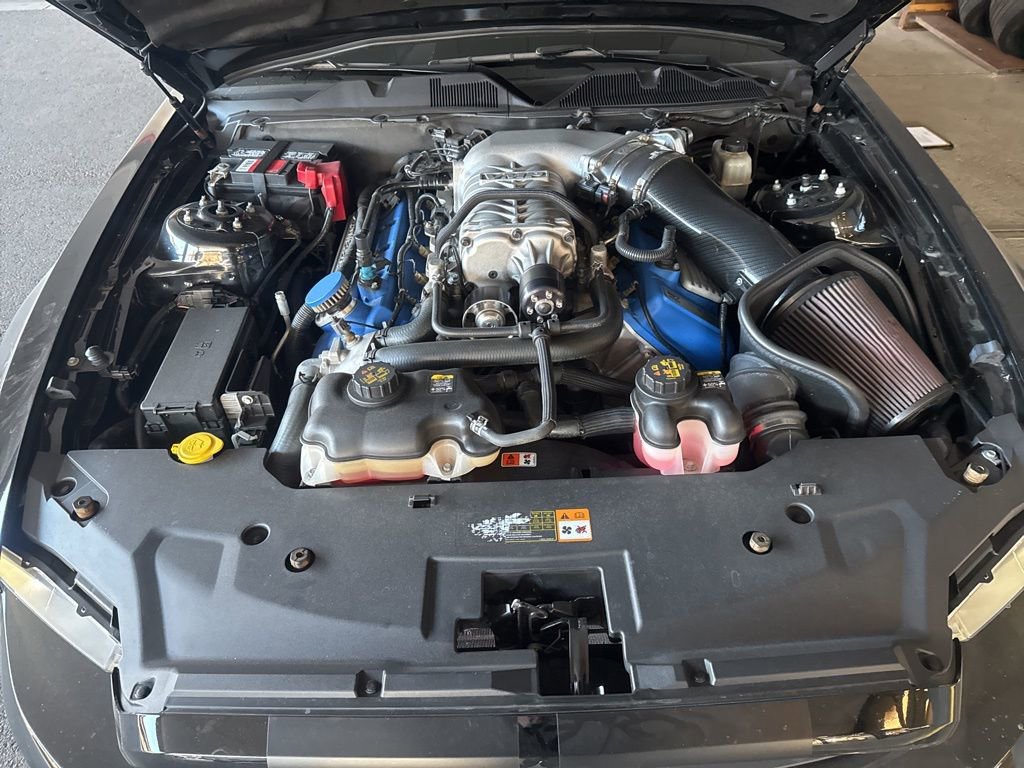 Used 2013 Ford Mustang Shelby GT500 image 9