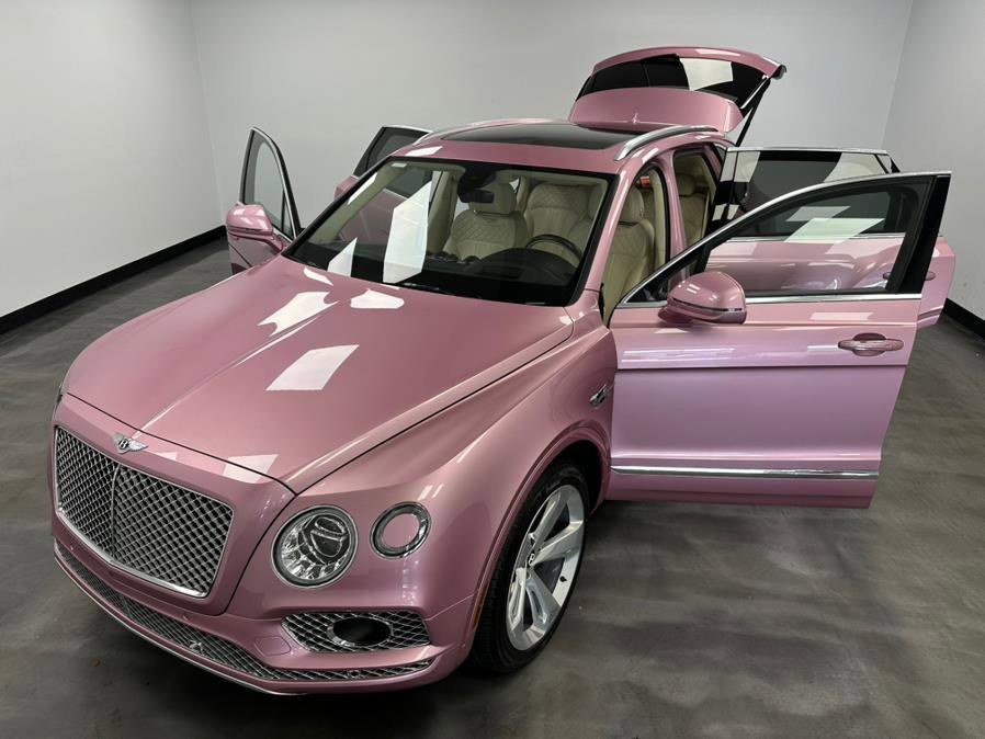 Used 2018 Bentley Bentayga image 21