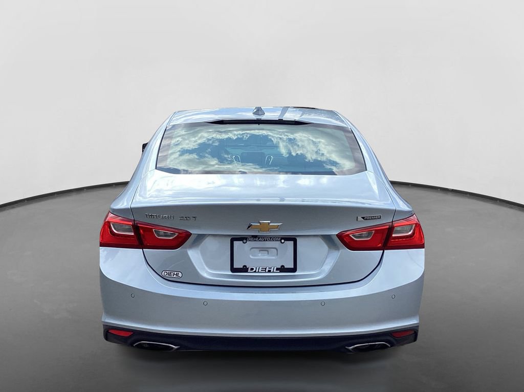 Used 2017 Chevrolet Malibu Premier w/ Premier Sun and Wheel Package FWD image 6