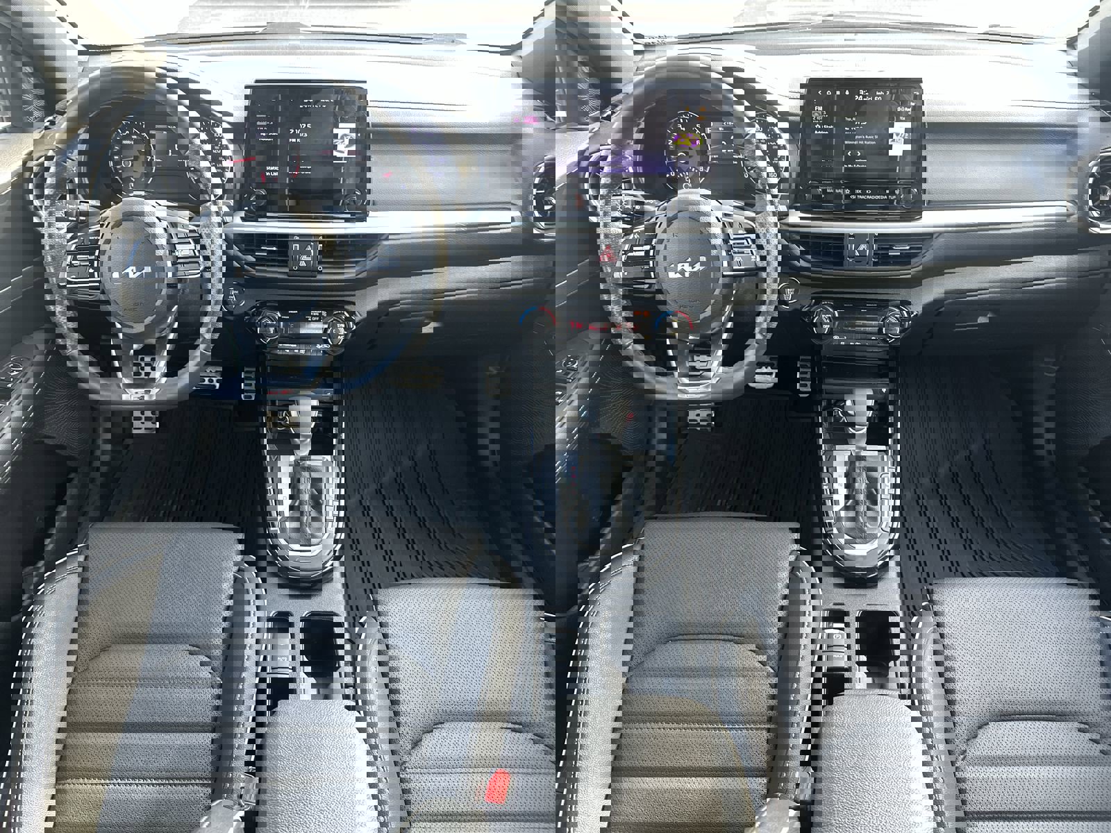 Used 2024 Kia Forte GT-Line w/ GT-Line Premium Package image 18