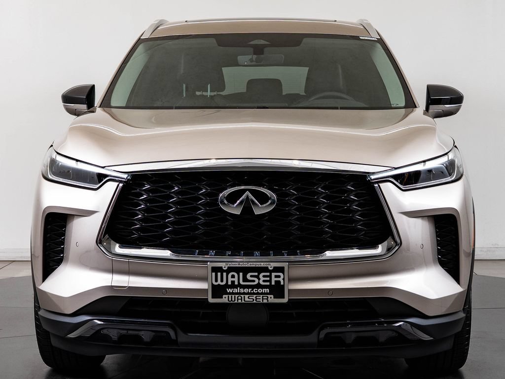 Used 2023 INFINITI QX60 Luxe AWD/4WD image 2