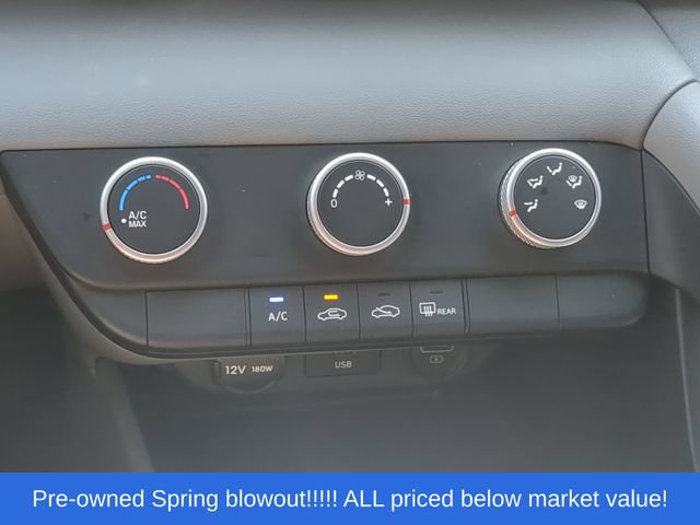Used 2023 Hyundai Elantra SE FWD image 30