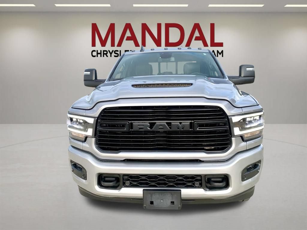 Used 2023 RAM 2500 Laramie AWD/4WD image 2