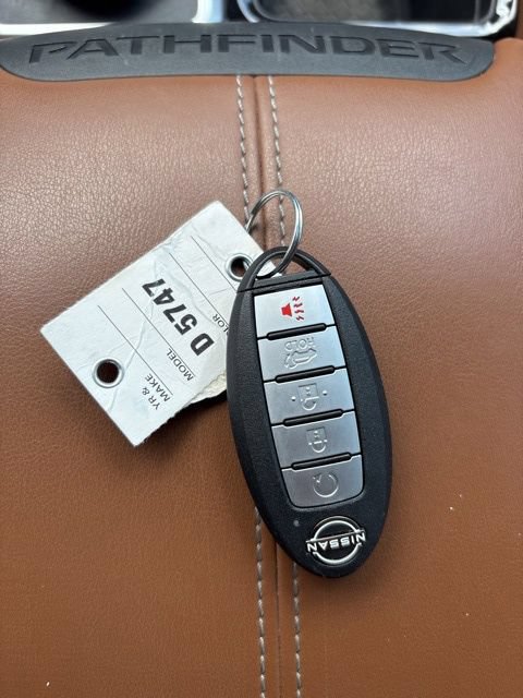 Used 2022 Nissan Pathfinder Platinum w/ Cargo Package AWD/4WD image 42