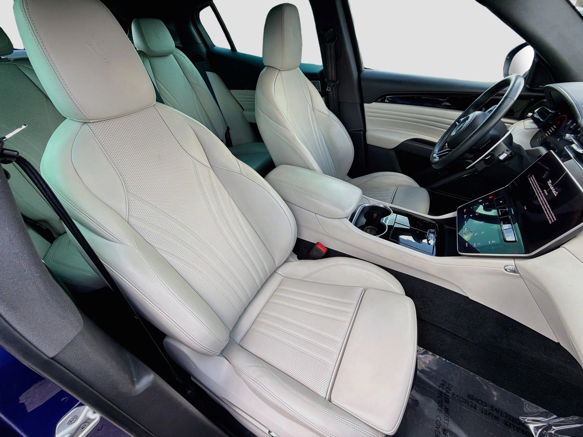 Used 2023 Maserati Grecale Modena AWD/4WD image 15