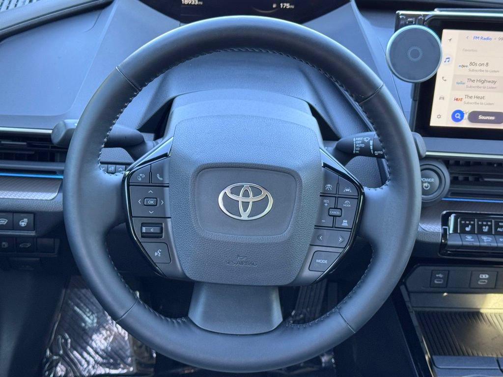Used 2024 Toyota Prius Limited FWD image 8