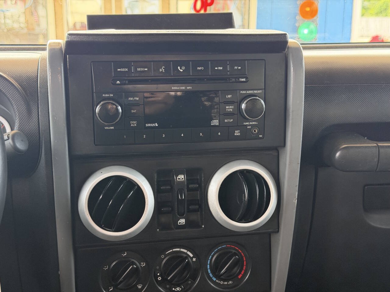 Used 2008 Jeep Wrangler Unlimited Sahara AWD/4WD image 17