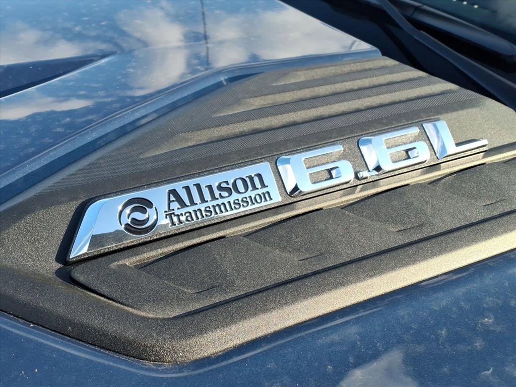 New 2026 Chevrolet Silverado 2500 Custom w/ Custom Convenience Package image 8