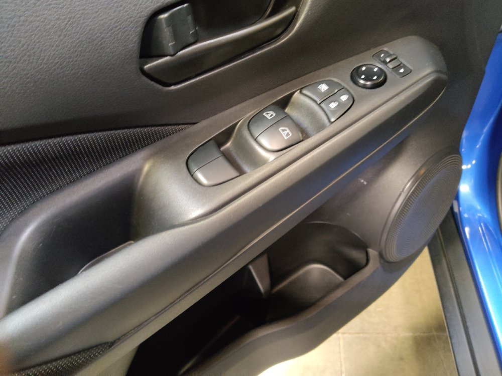 Used 2022 Nissan Kicks S FWD image 27