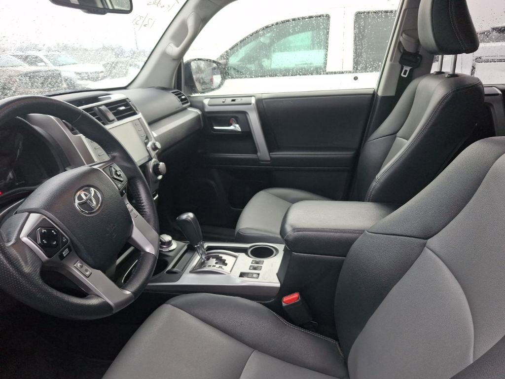 Used 2020 Toyota 4Runner SR5 image 10