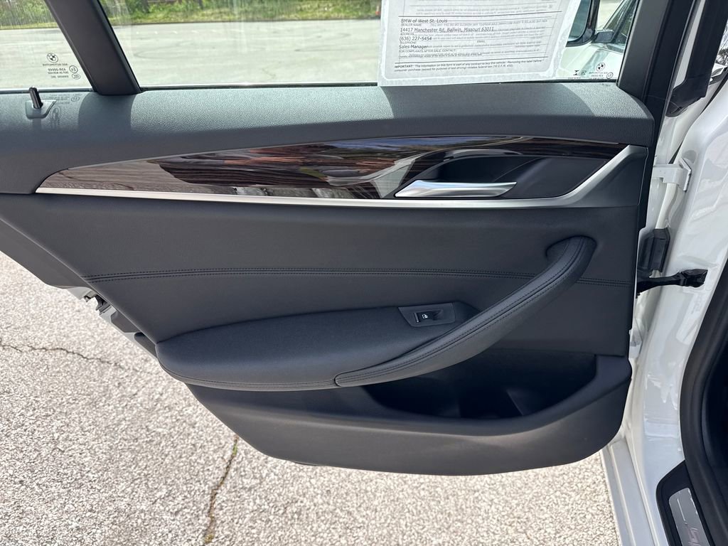 Used 2018 BMW 530i xDrive AWD/4WD image 23