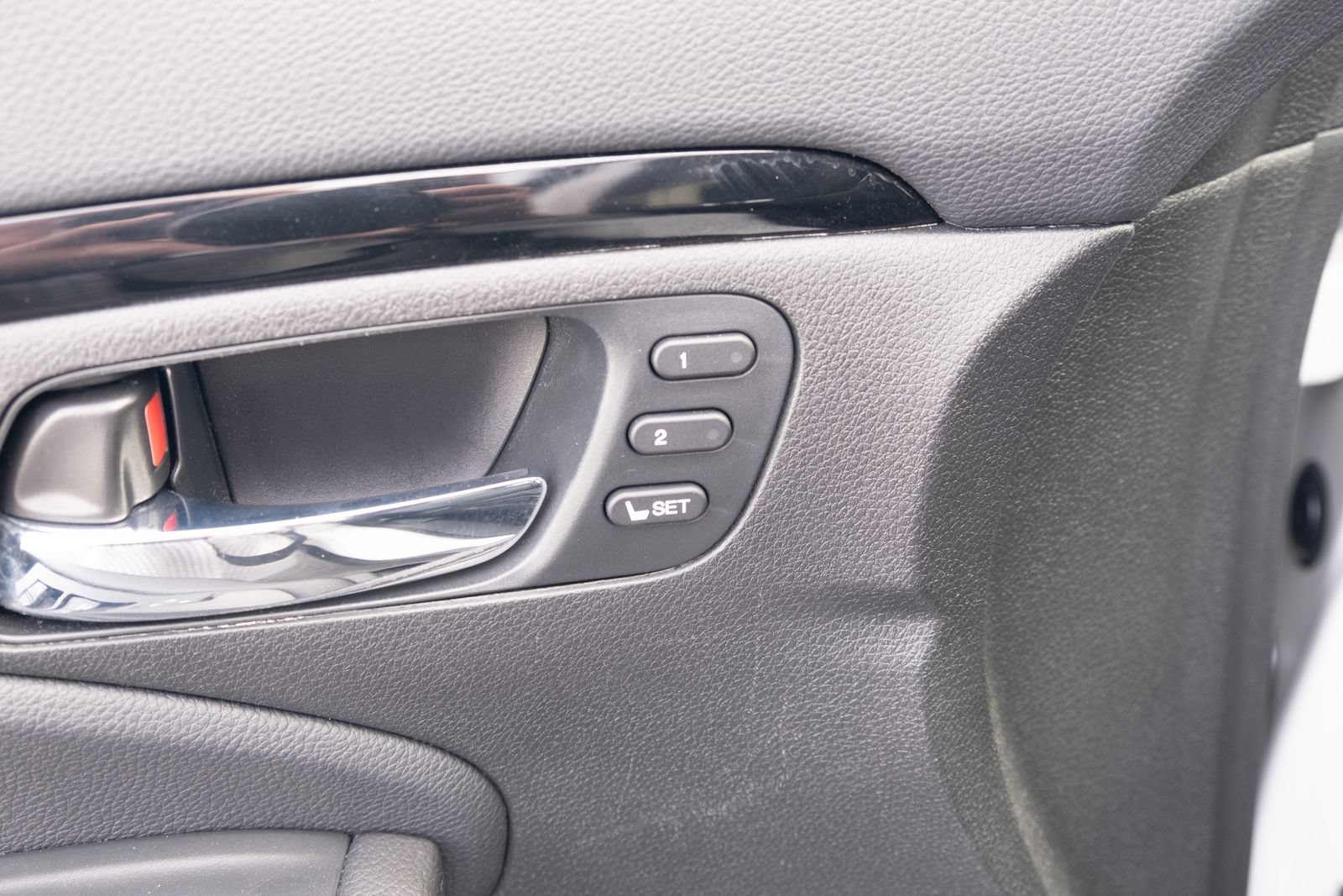 Used 2022 Honda Pilot Touring image 16