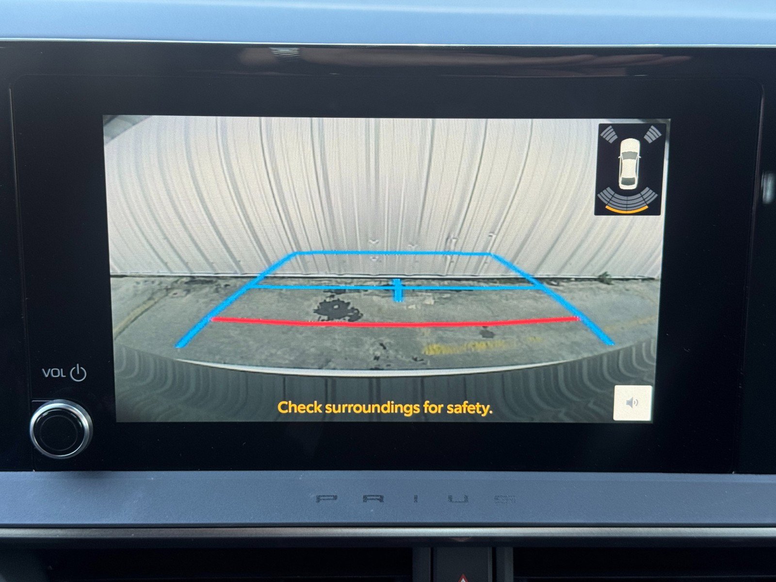 Used 2025 Toyota Prius Plug-In Hybrid XSE FWD image 25