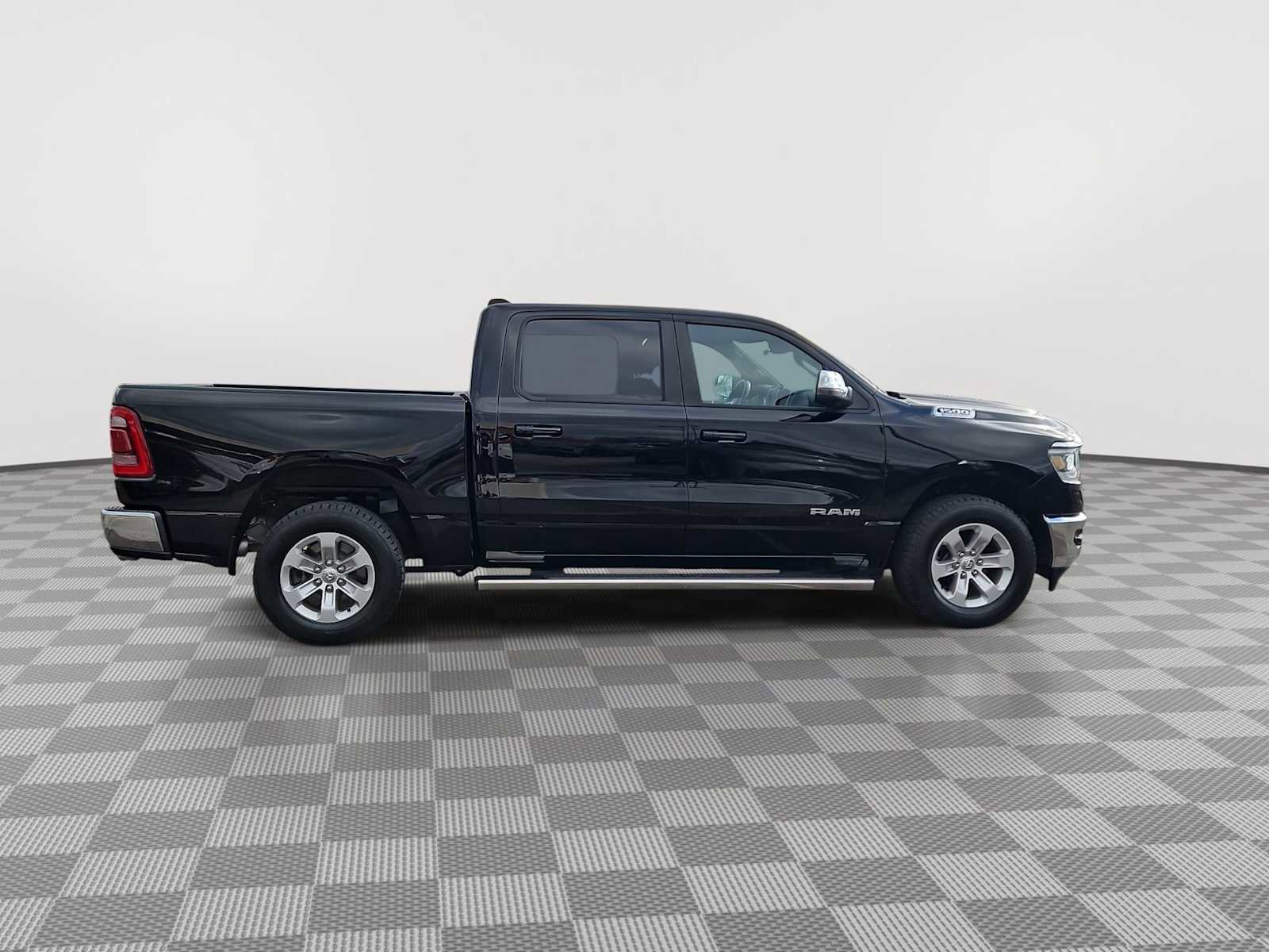 Used 2023 RAM 1500 Laramie image 9