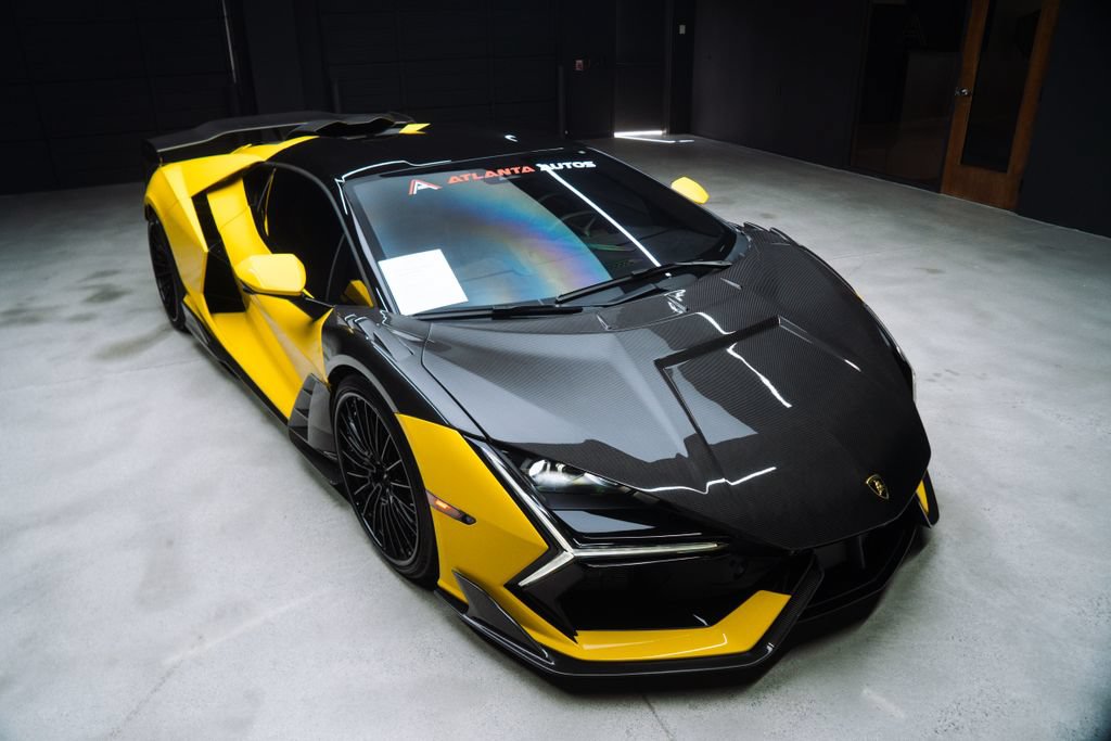 Used 2024 Lamborghini Revuelto AWD/4WD image 7