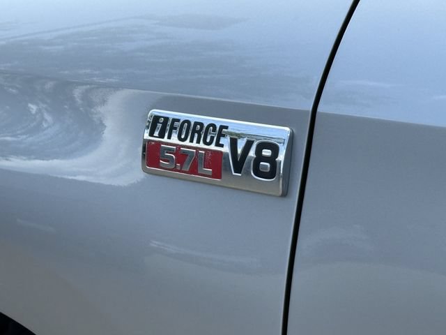 Used 2013 Toyota Tundra 2WD CrewMax w/ SR5 Pkg image 9
