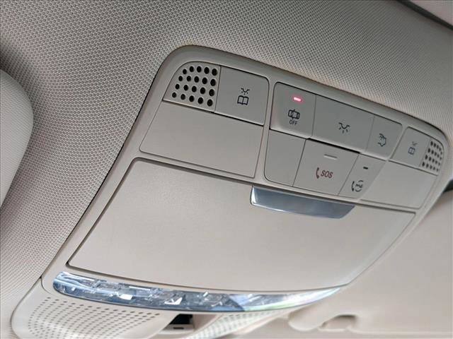 Used 2021 Mercedes-Benz C 300 Sedan image 10