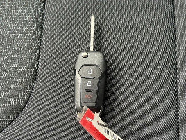 New 2025 Ford Maverick XL w/ Equipment Group 102A image 29