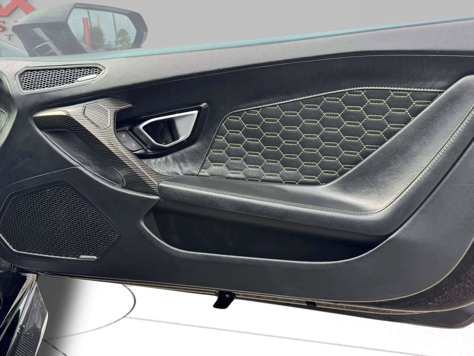 Used 2018 Lamborghini Huracan LP 580-2 RWD image 76