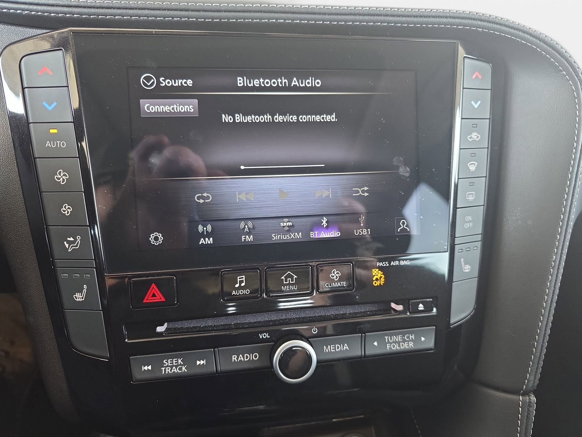 Certified 2025 INFINITI QX50 Luxe image 24