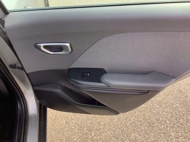 Used 2025 Kia K4 EX image 14