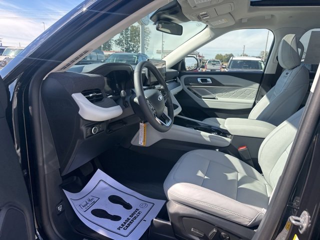 New 2026 Ford Explorer Platinum w/ LUX Leather Package image 31