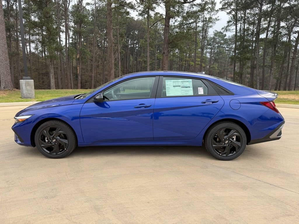 New 2026 Hyundai Elantra Sport image 2