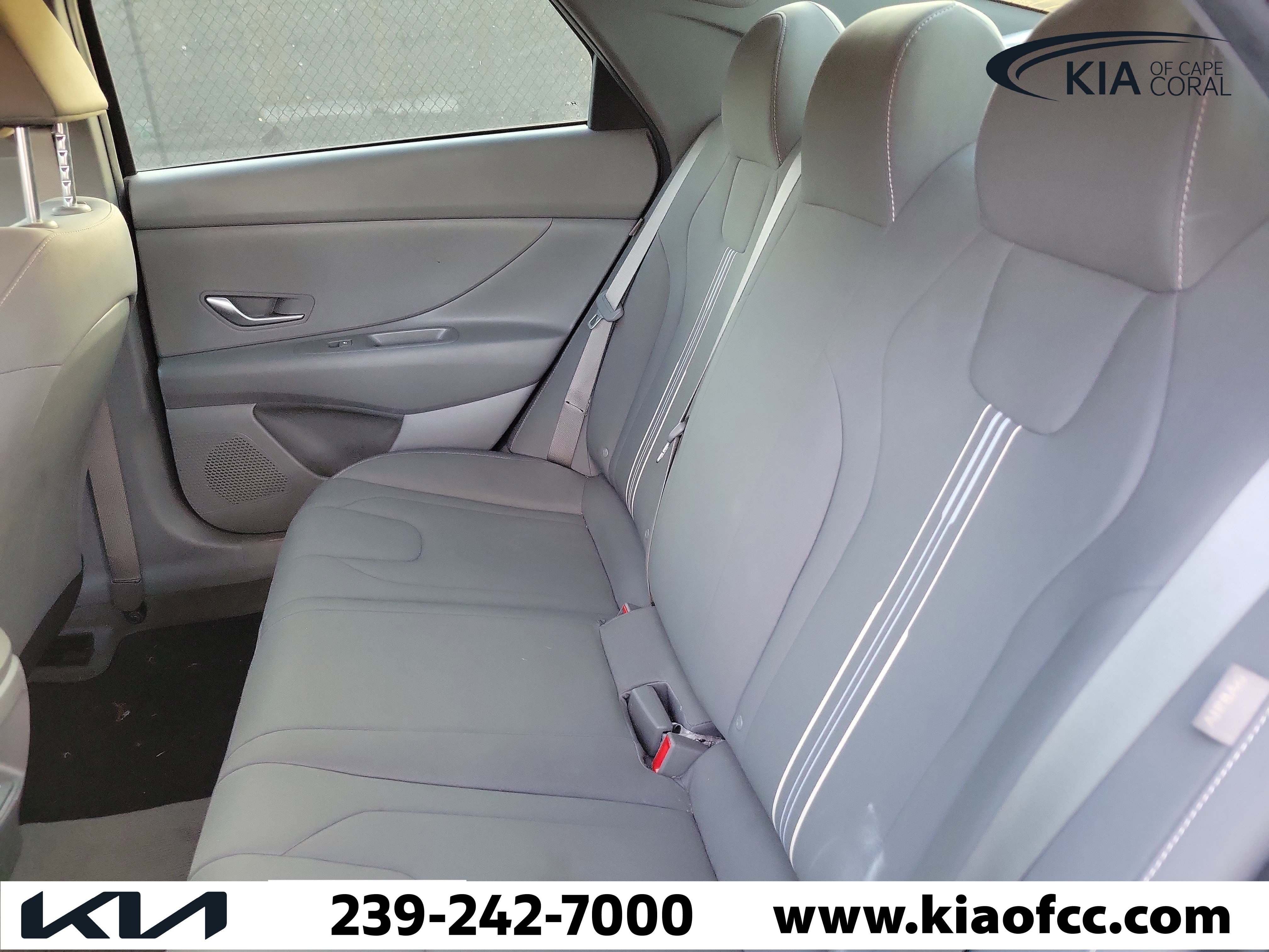 Used 2024 Hyundai Elantra SEL image 13