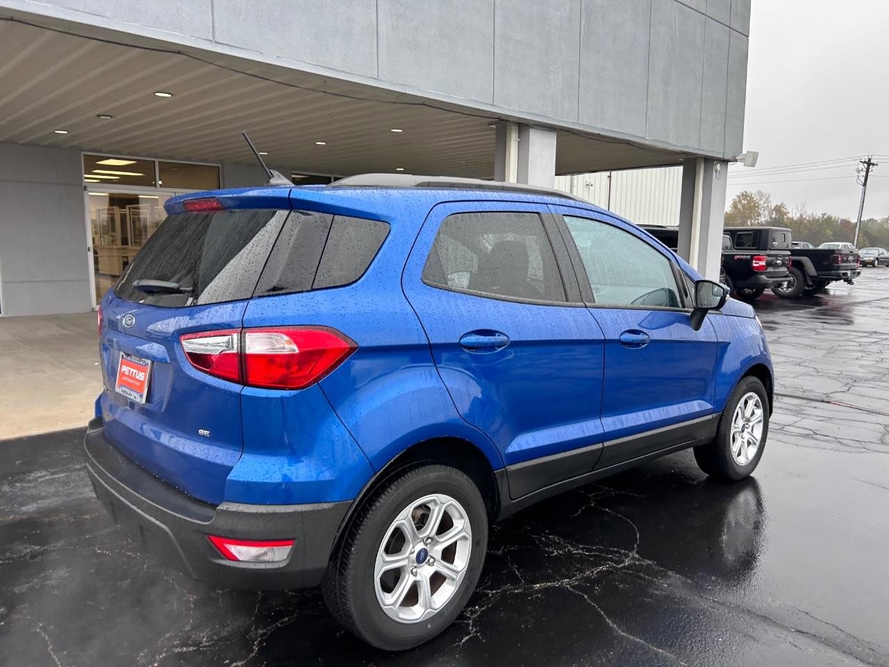Used 2021 Ford EcoSport SE image 3