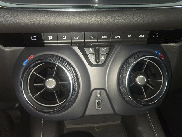 Used 2023 Chevrolet Blazer LT FWD image 18